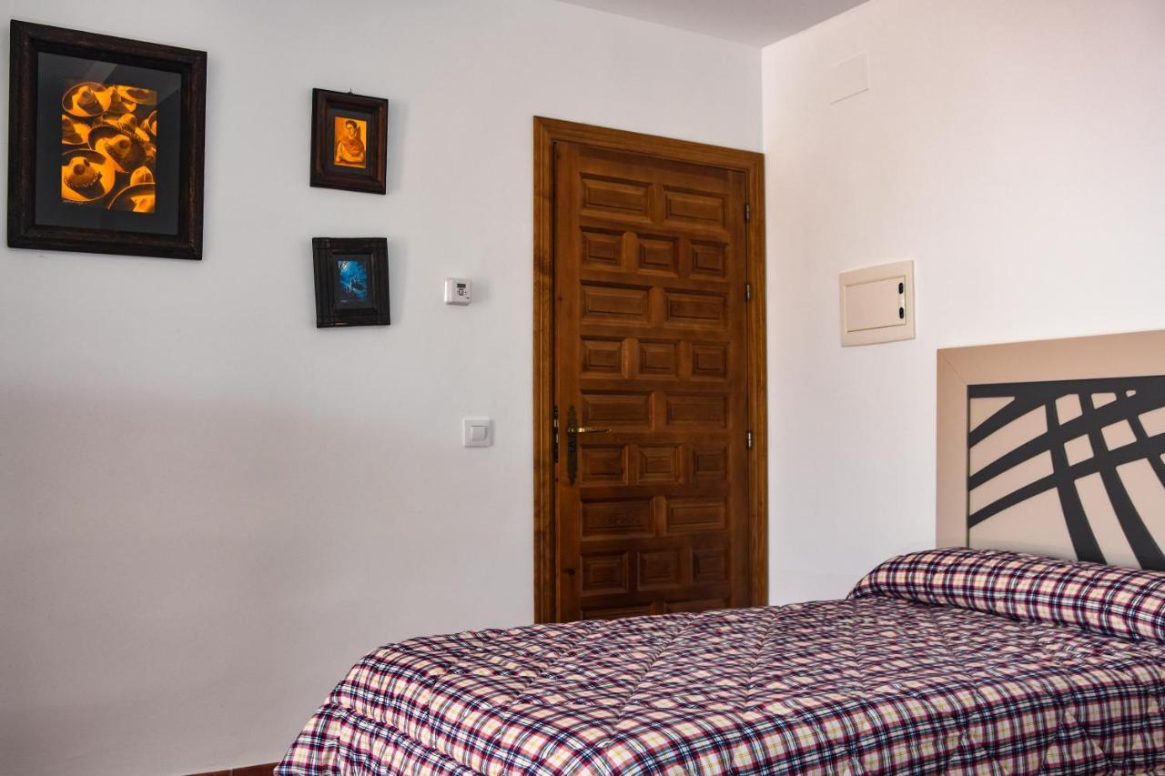 Suites Trastamara Montiel Exteriör bild